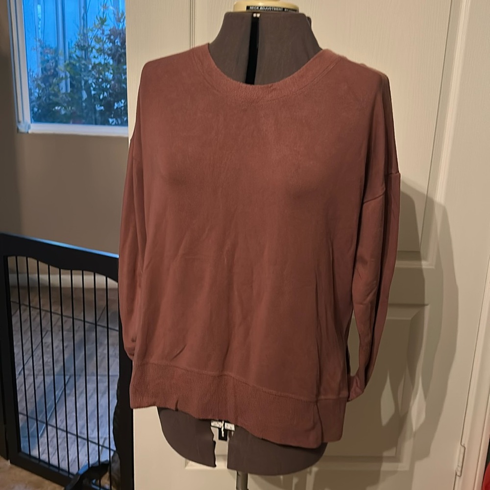 Athleta Mauve Long Sleeve Top